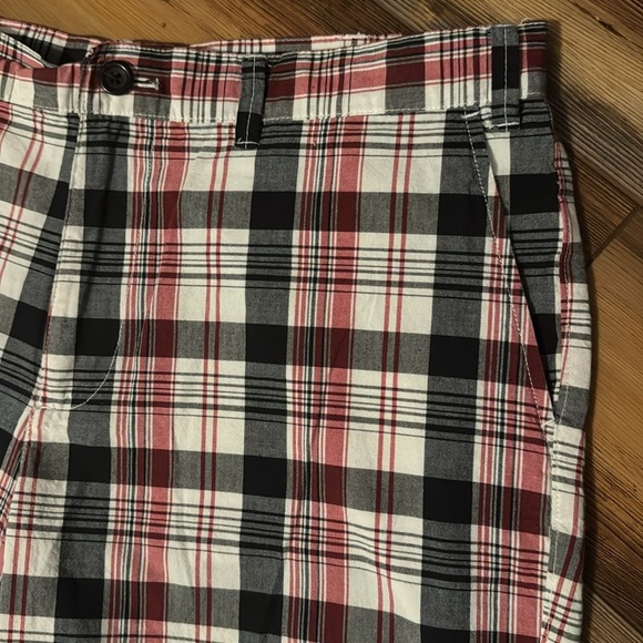 Gap men’s plaid shorts size 34 - Picture 2 of 4